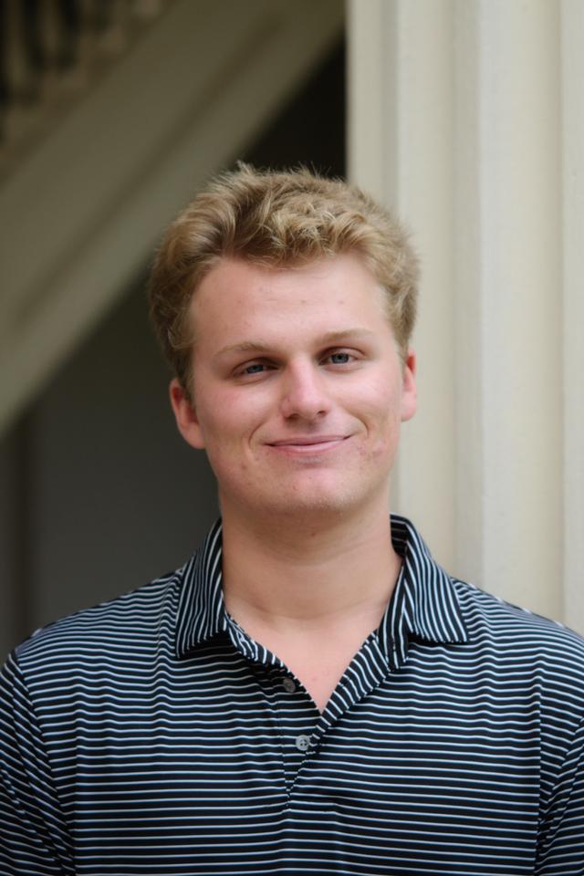 Oliver Sobering headshot